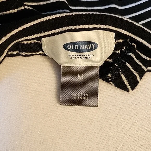 EUC Old Navy top - Picture 5 of 5